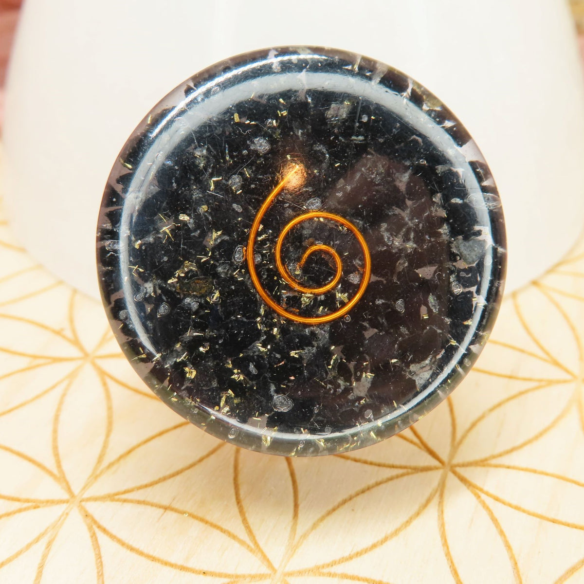 Black Tourmaline Orgone Pop Socket